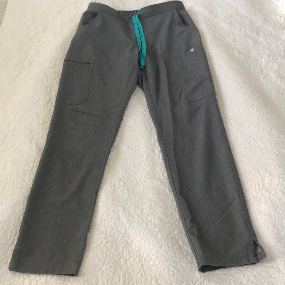 Figs Yola scrub bottom sz XS Graphite